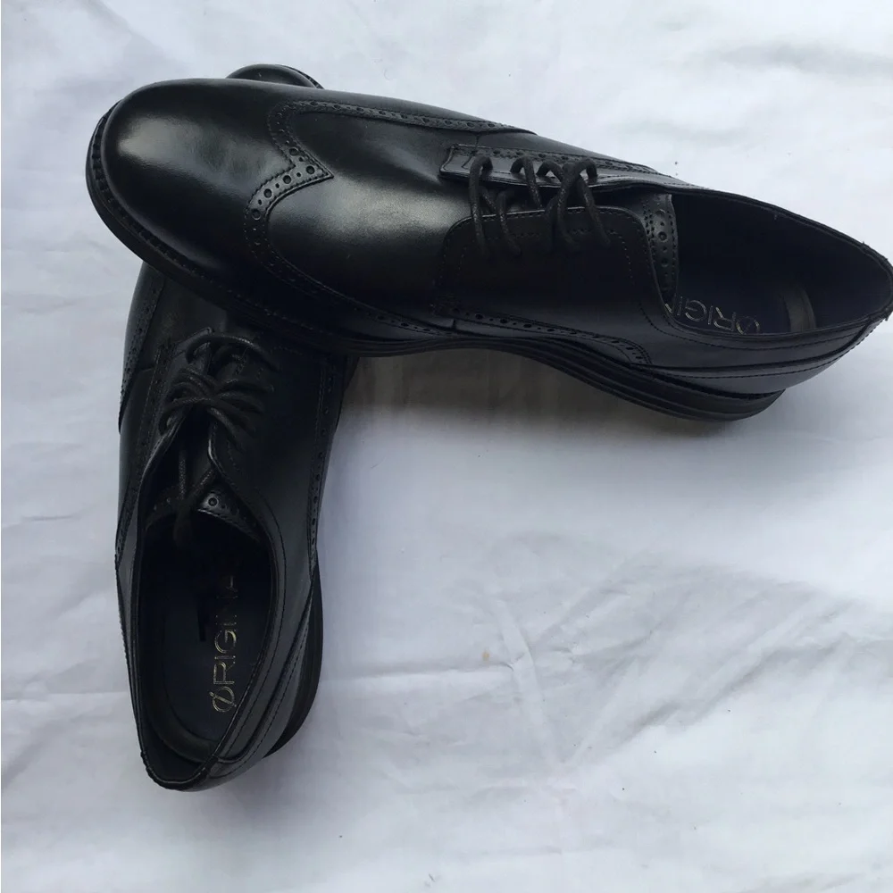 Cole Haan Black Men's leather Oxfords